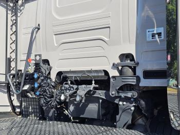R770 V8 4x2 / PARKING COOLER / 2 TANKS / PTO / 9T AXLE